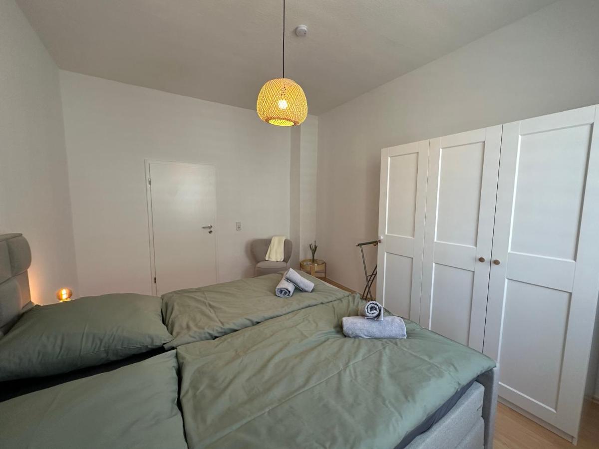 Grosse Fuer Gruppen Und Familien Bis 8 Personen Mit Balkon * Erfurt