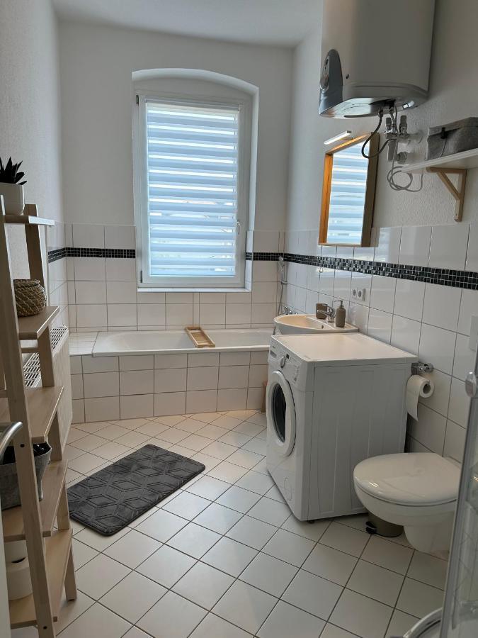 Grosse Fuer Gruppen Und Familien Bis 8 Personen Mit Balkon